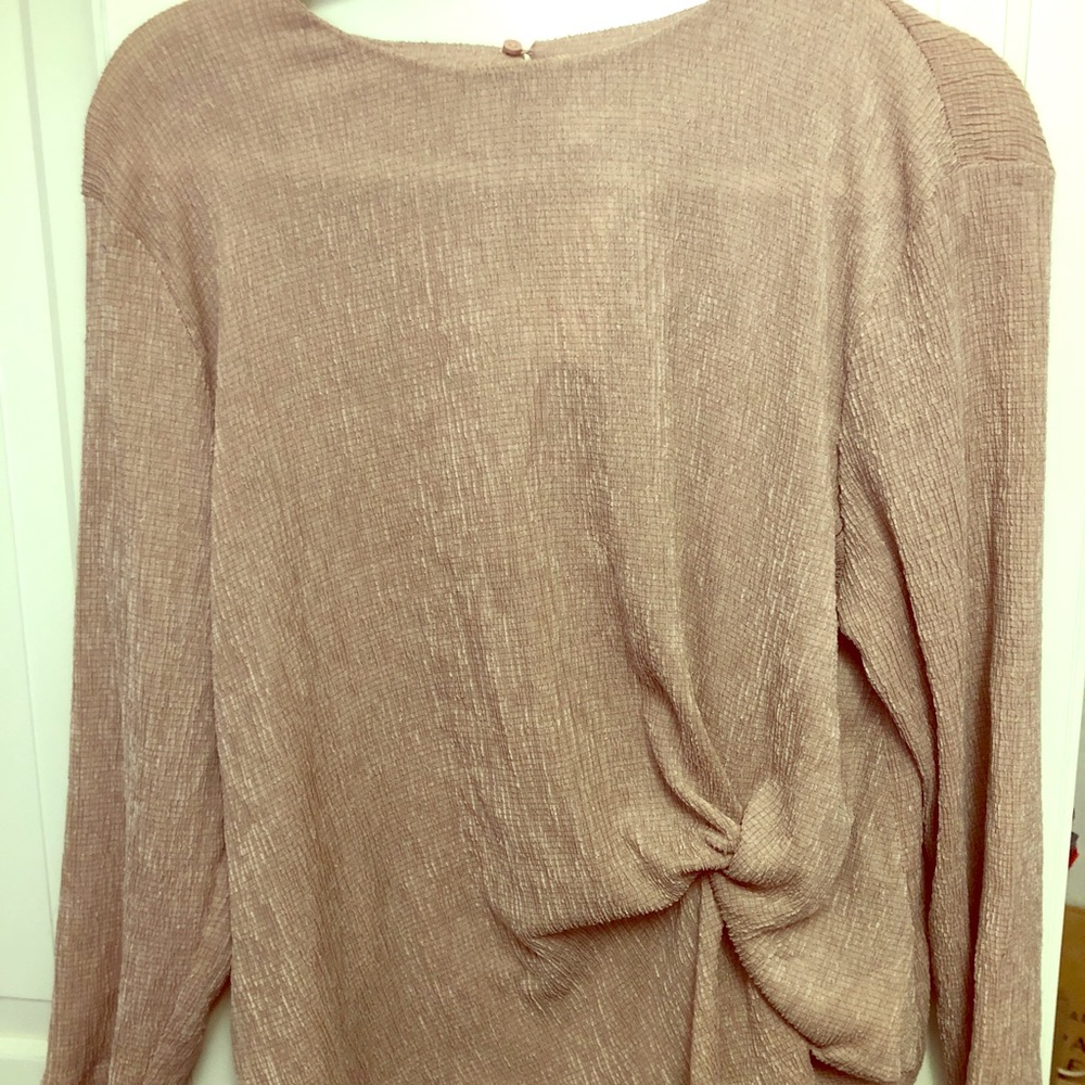 H & M blush ruched top